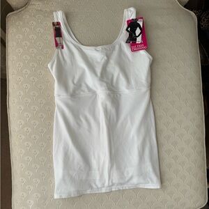 Flexees tank,NWT,large